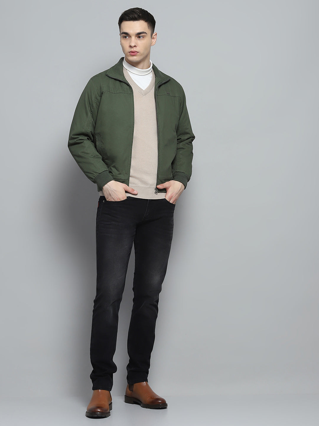 Men Olive Solid Collar Full Sleeve Jacket
