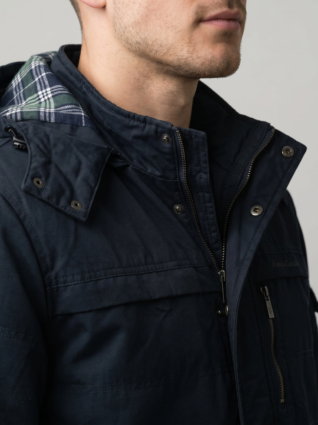 Men Navy Blue Solid Full Sleeve Padded Jacket with Detachable Hood