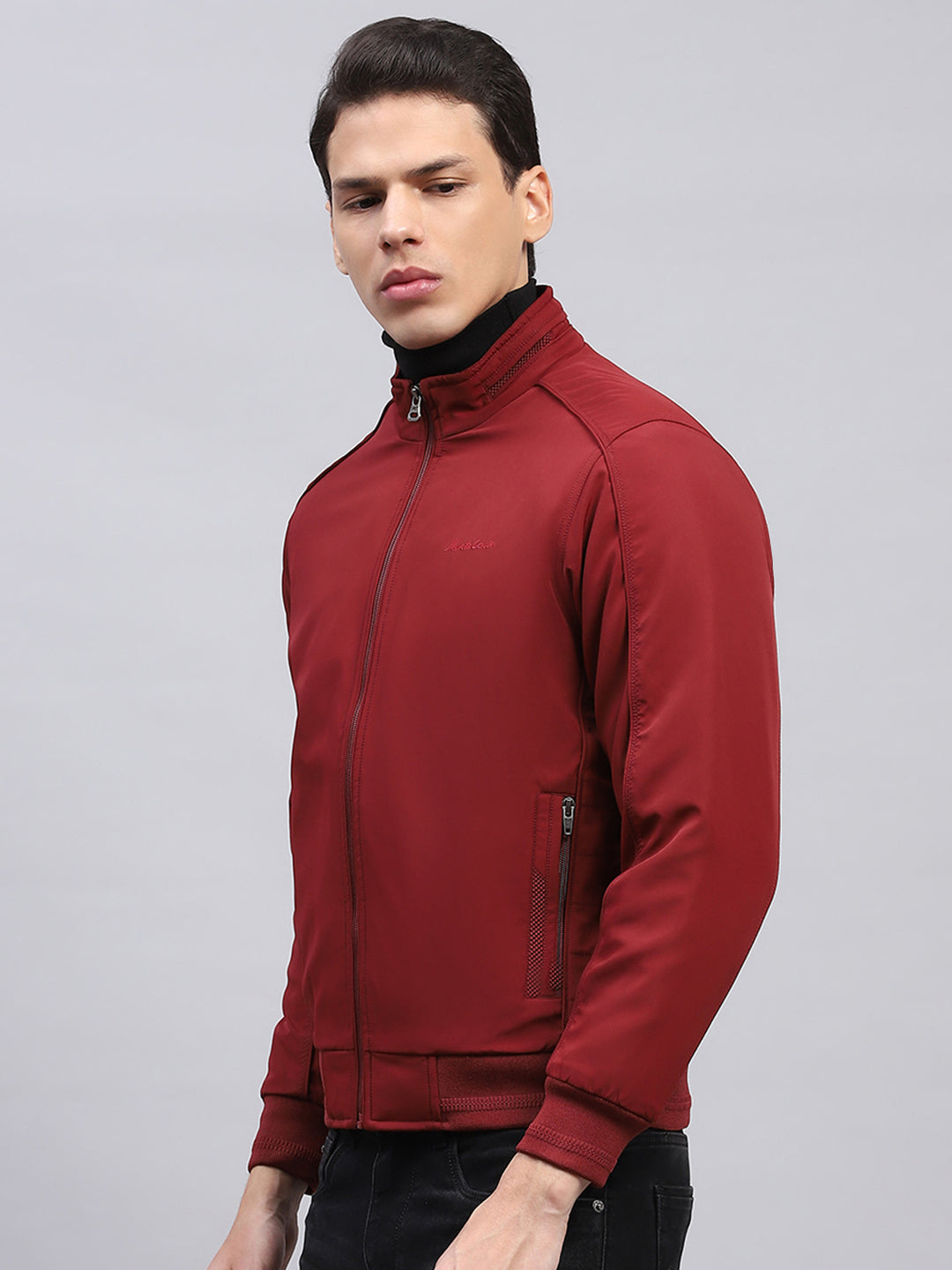 Men Maroon Solid Collar Full Sleeve Jacket