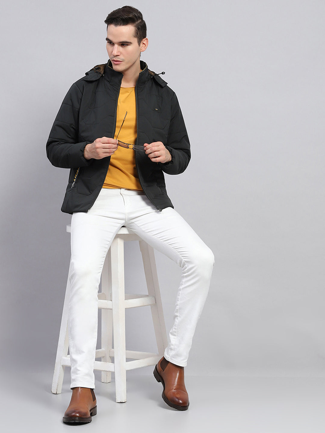 Men Olive Solid Detachable Hood Full Sleeve Jacket