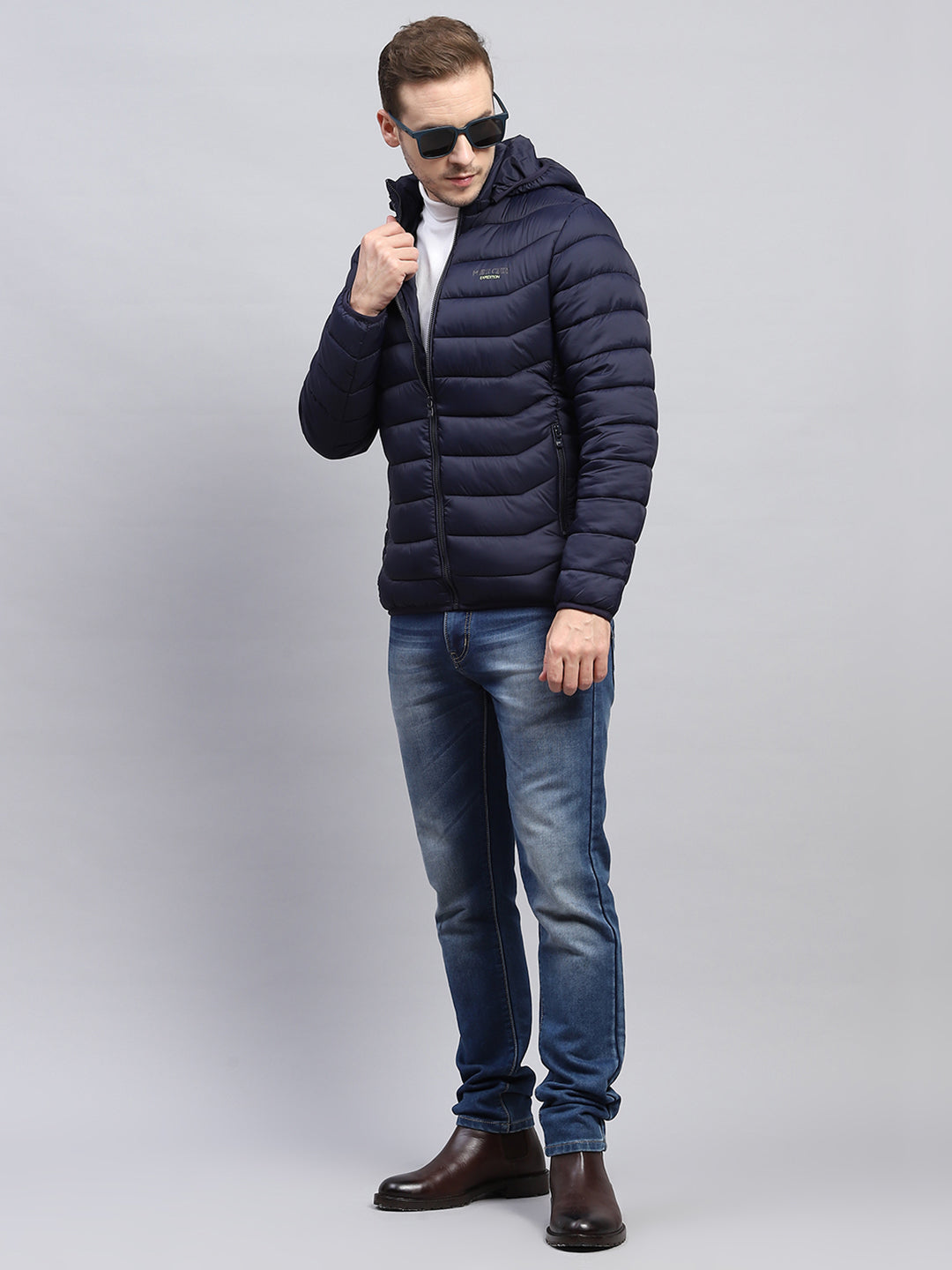 Men Navy Blue Solid Hooded Full Sleeve Heating Jacket