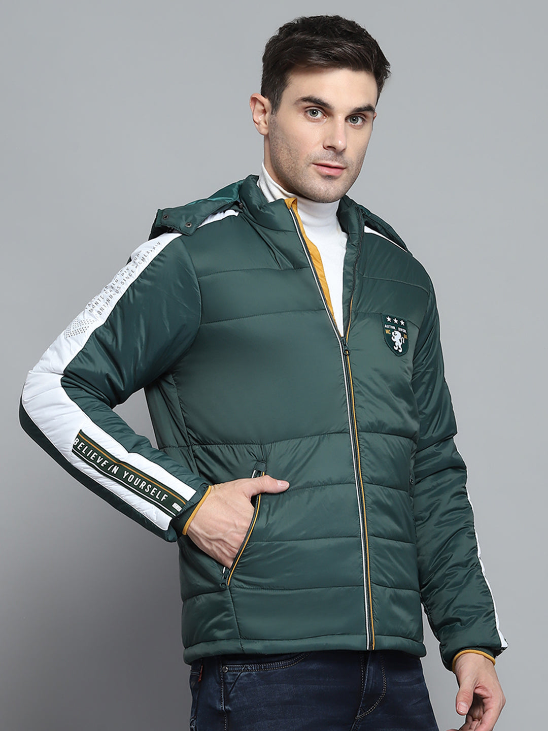 Men Green Solid Hooded Full Sleeve Jacket