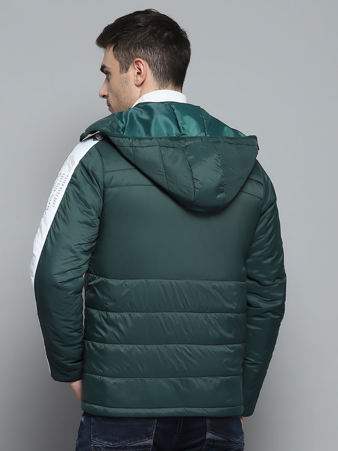 Men Green Solid Hooded Full Sleeve Jacket
