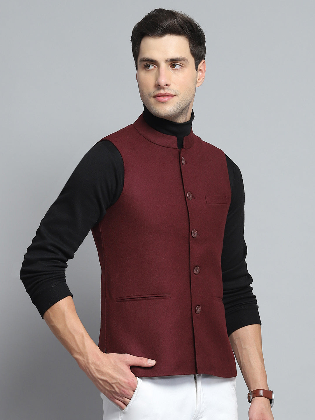 Men Maroon Solid Band Collar Sleeveless Nehru Jacket