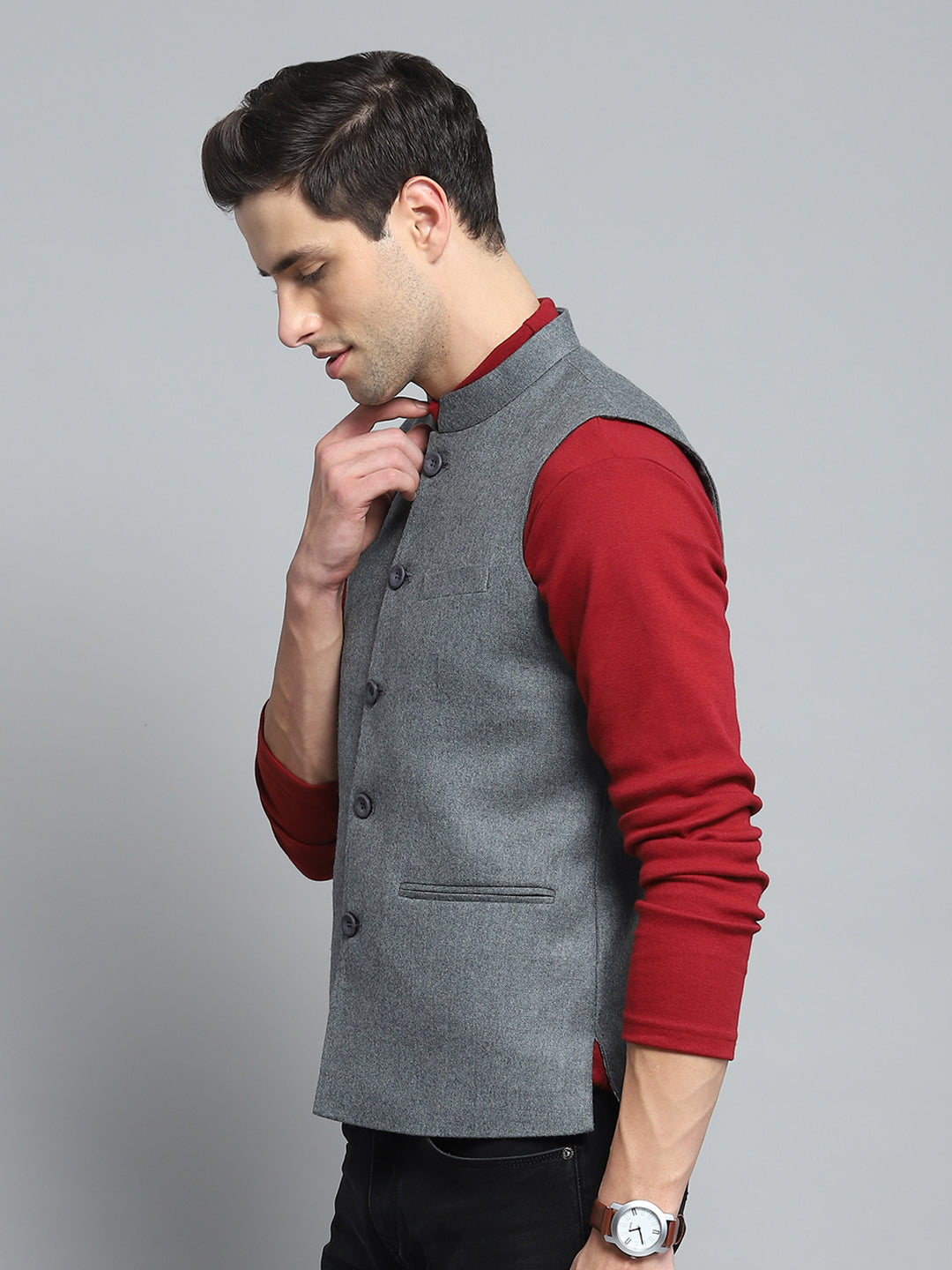 Men Grey Solid Band Collar Sleeveless Nehru Jacket