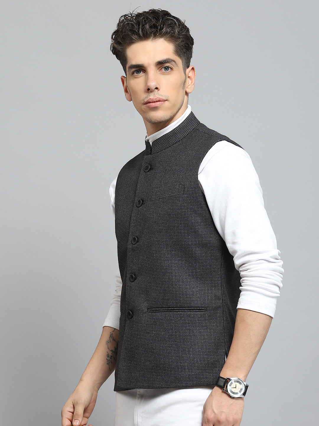 Men Charcoal Solid Band Collar Sleeveless Nehru Jacket