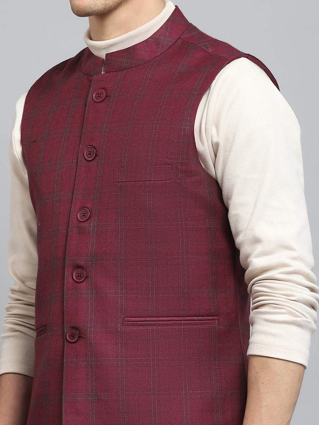 Men Maroon Solid Band Collar Sleeveless Jacket