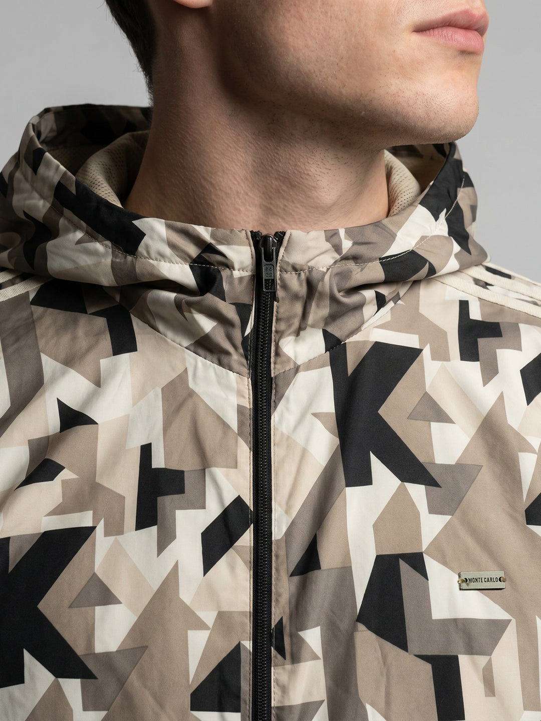 Men Khaki Geometric Block Detachable Hood Full Sleeve Jacket