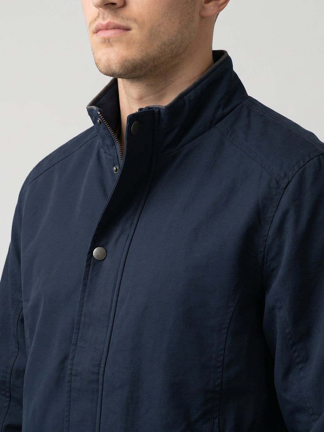 Men Navy Blue Solid Collar Full Sleeve Bomber Jacket
