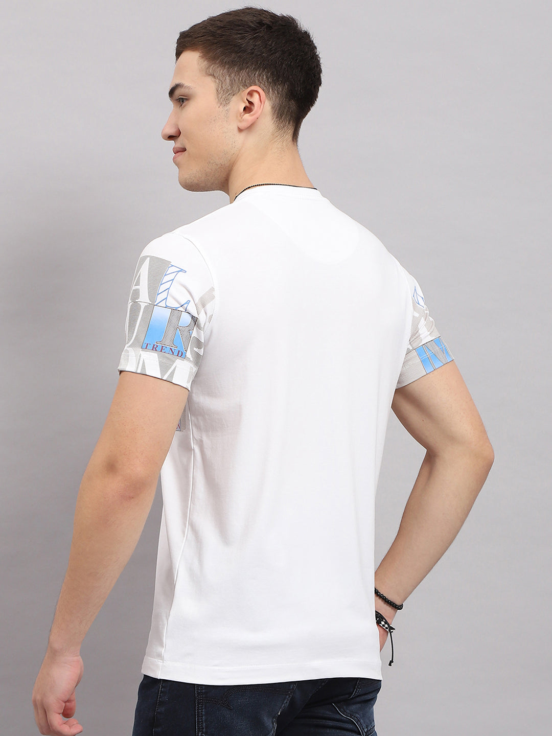 Men White Printed Round Neck Half Sleeve T-Shirt