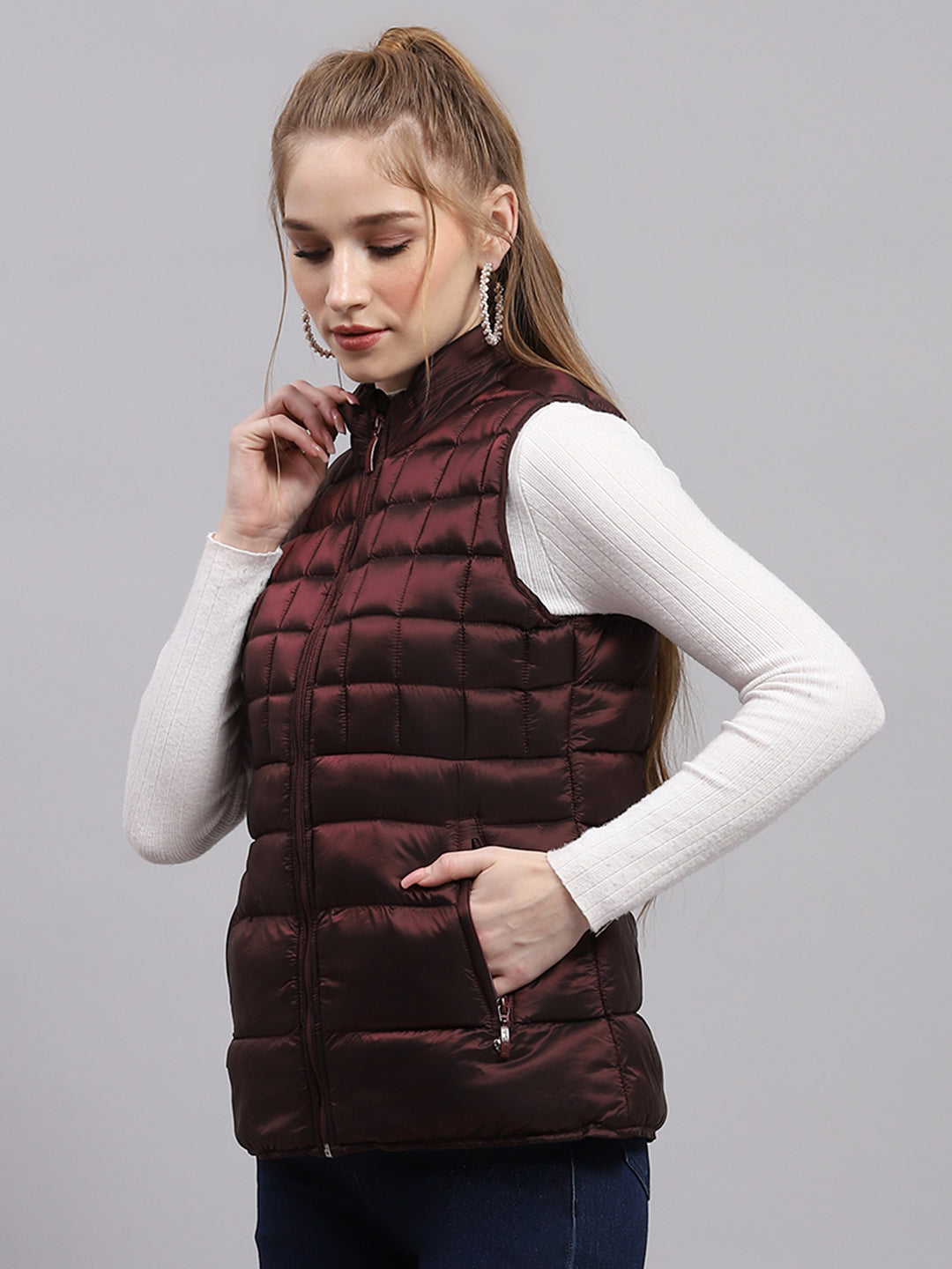 Women Maroon Self Design Collar Sleeveless Puffer Jacket
