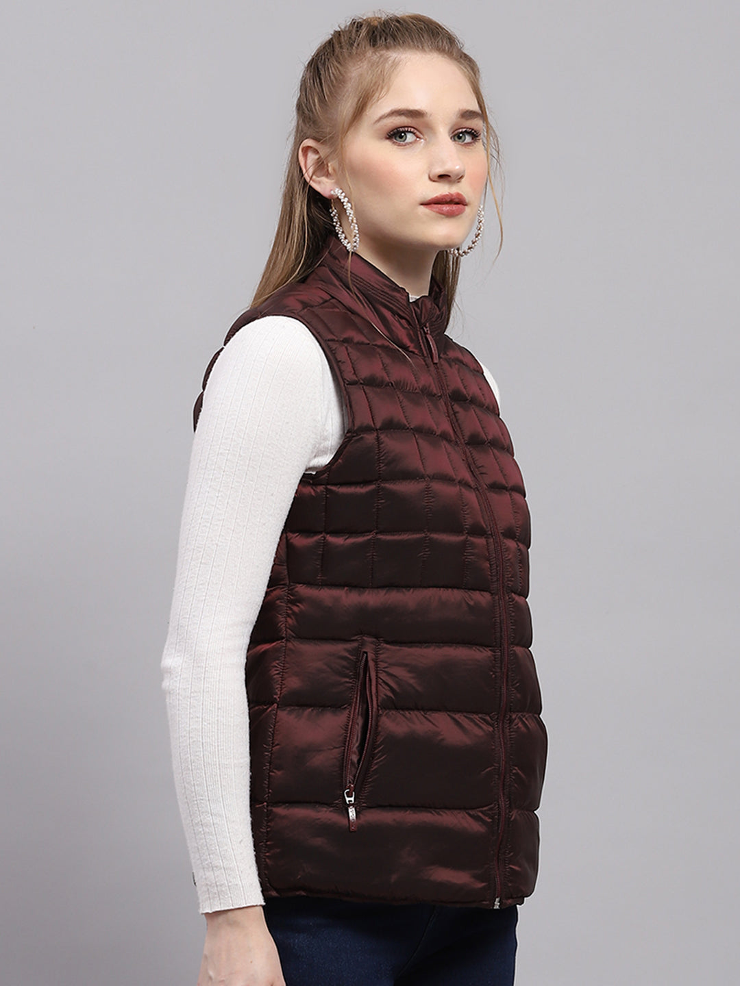 Women Maroon Self Design Collar Sleeveless Puffer Jacket