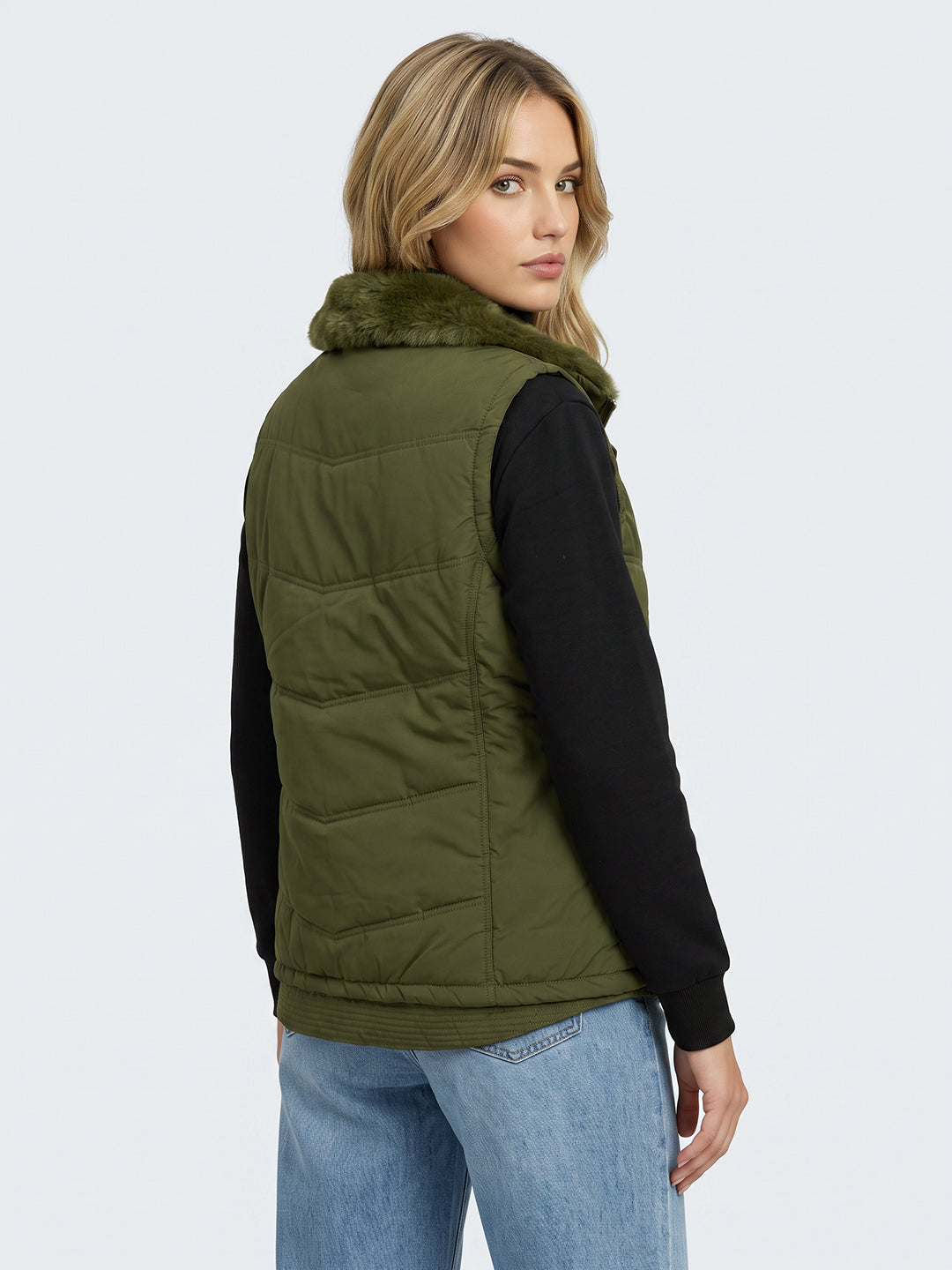Women Green Solid Collar Sleeveless Puffer Jacket