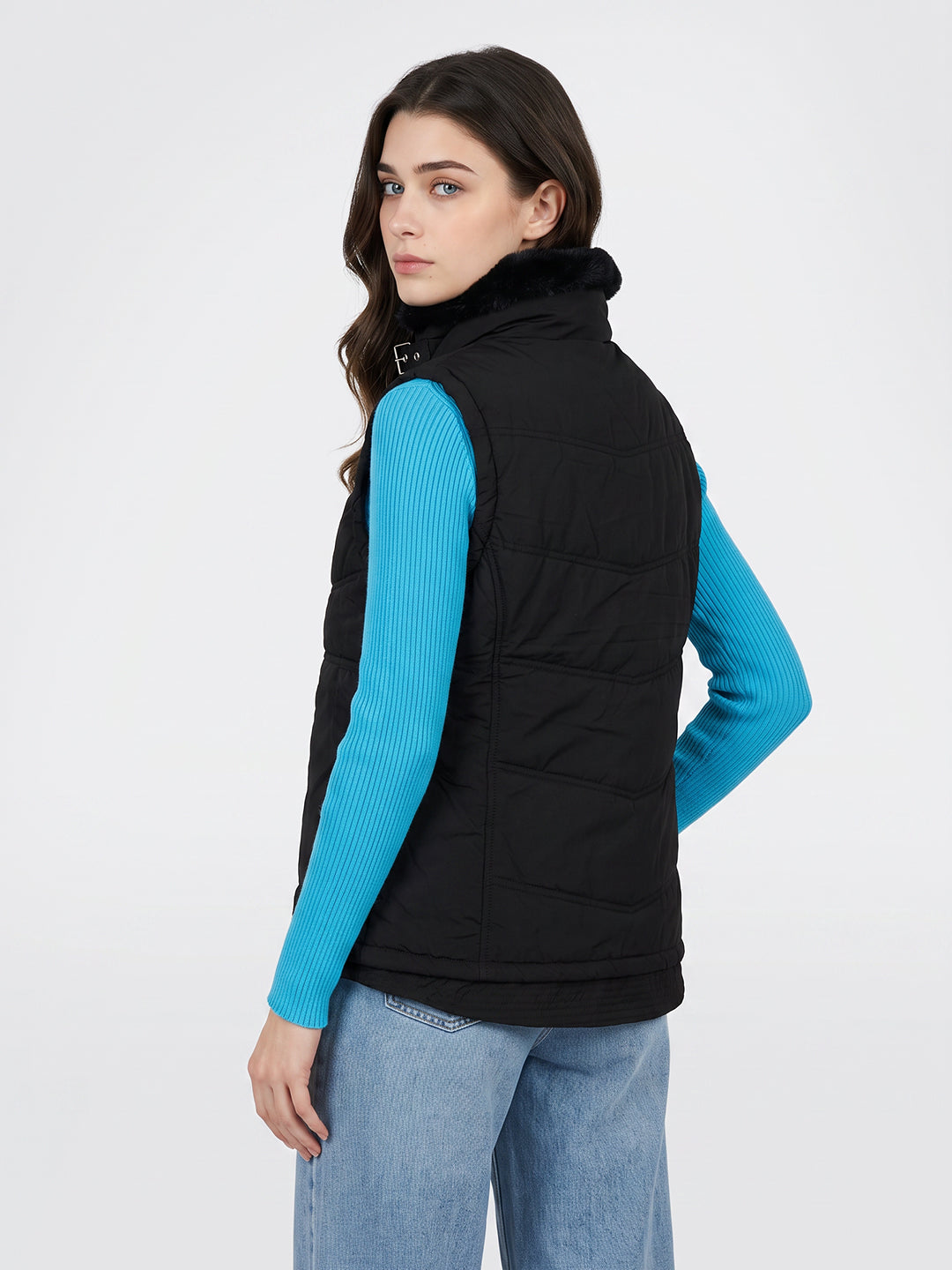 Women Black Solid Collar Sleeveless Puffer Jacket