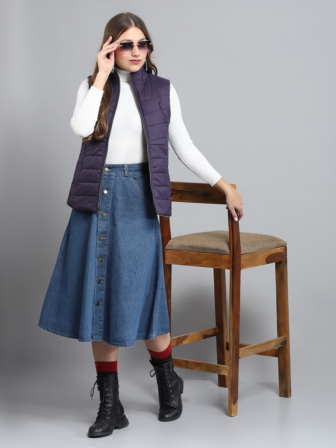 Women Purple Solid Mock Neck Sleeveless Reversible Jacket