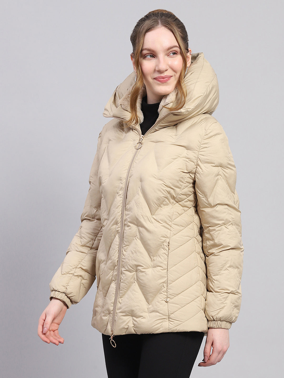 Women Beige Solid Hooded Full Sleeve Jacket