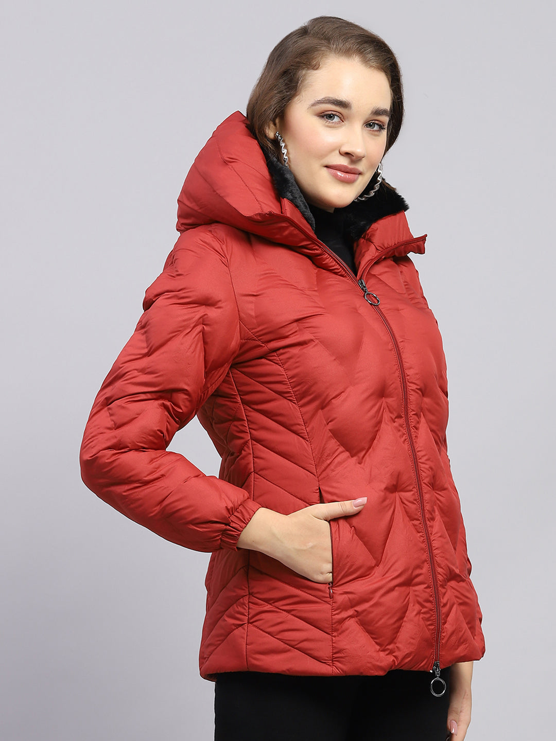 Women Maroon Embossed Collar Full Sleeve Puffer Jacket