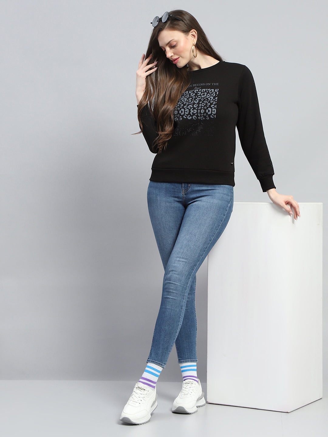 Women Black Printed Round Neck Full Sleeve Sweatshirt
