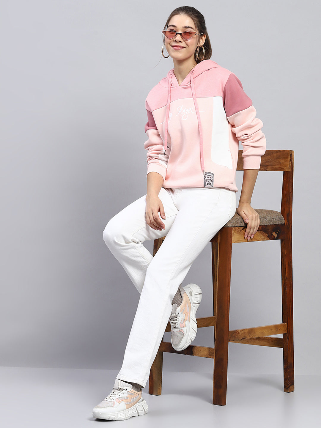 Women Pink Solid Hooded Full Sleeve Sweatshirt