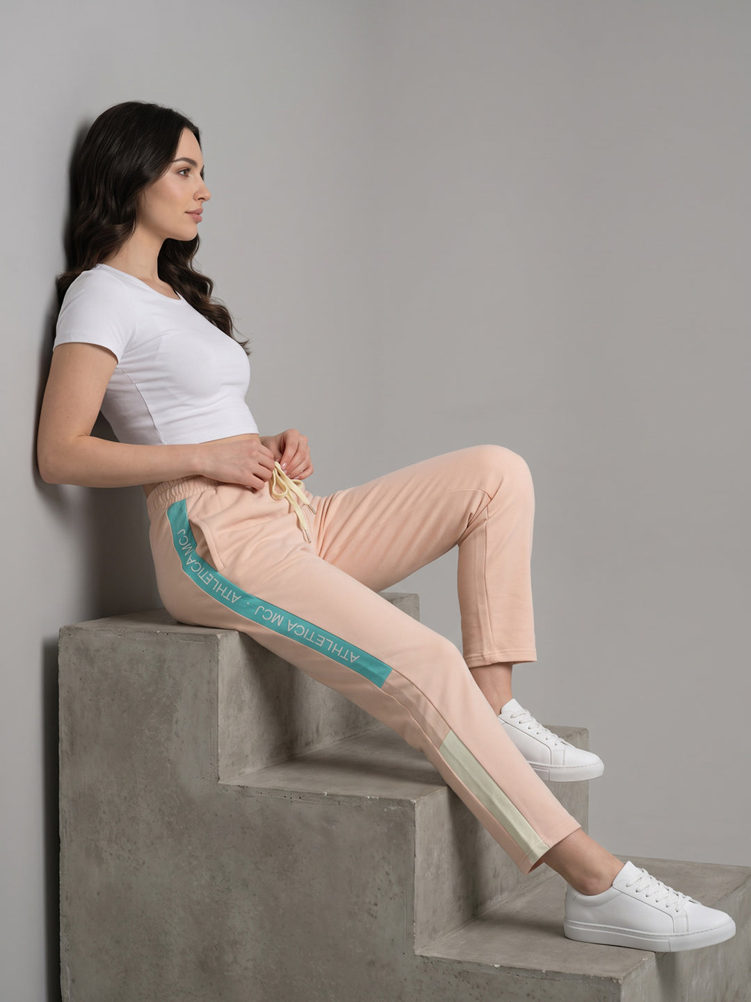 Women Peach Printed Regular Fit Winter Lower