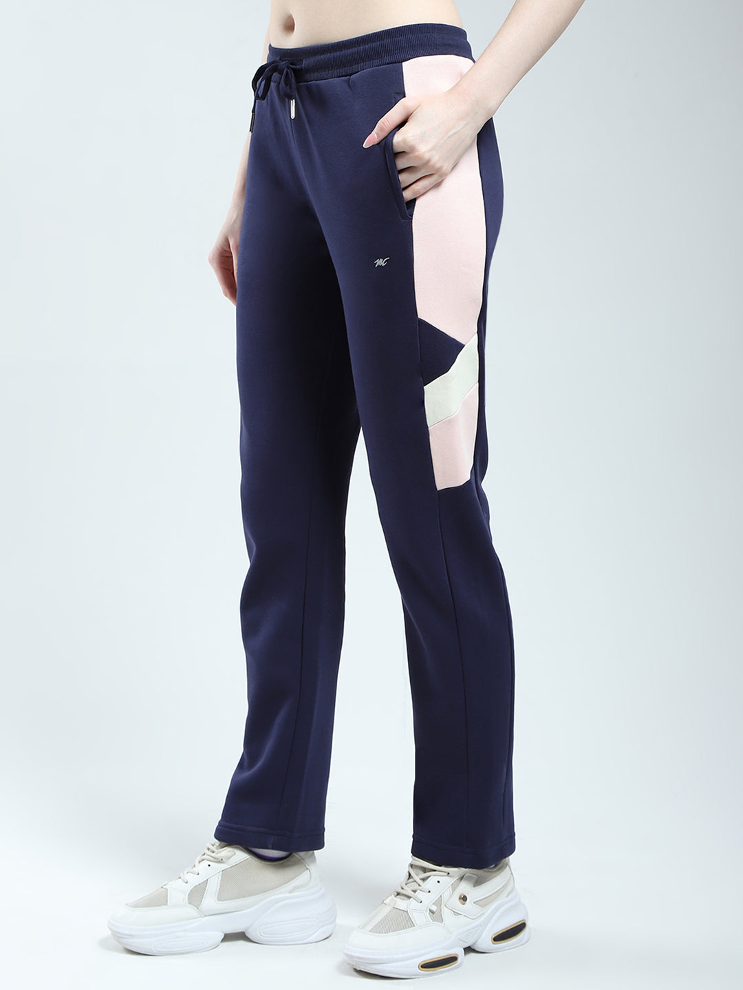 Women Blue & Beige Printed Round Neck Full Sleeve Winter Tracksuit