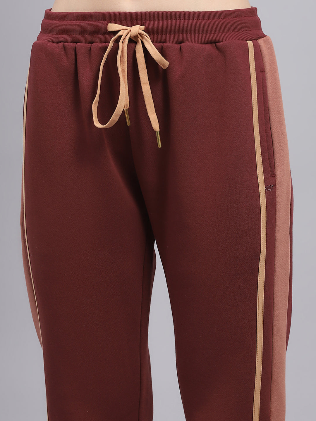 Women Maroon Solid Hooded Full Sleeve Winter Tracksuit