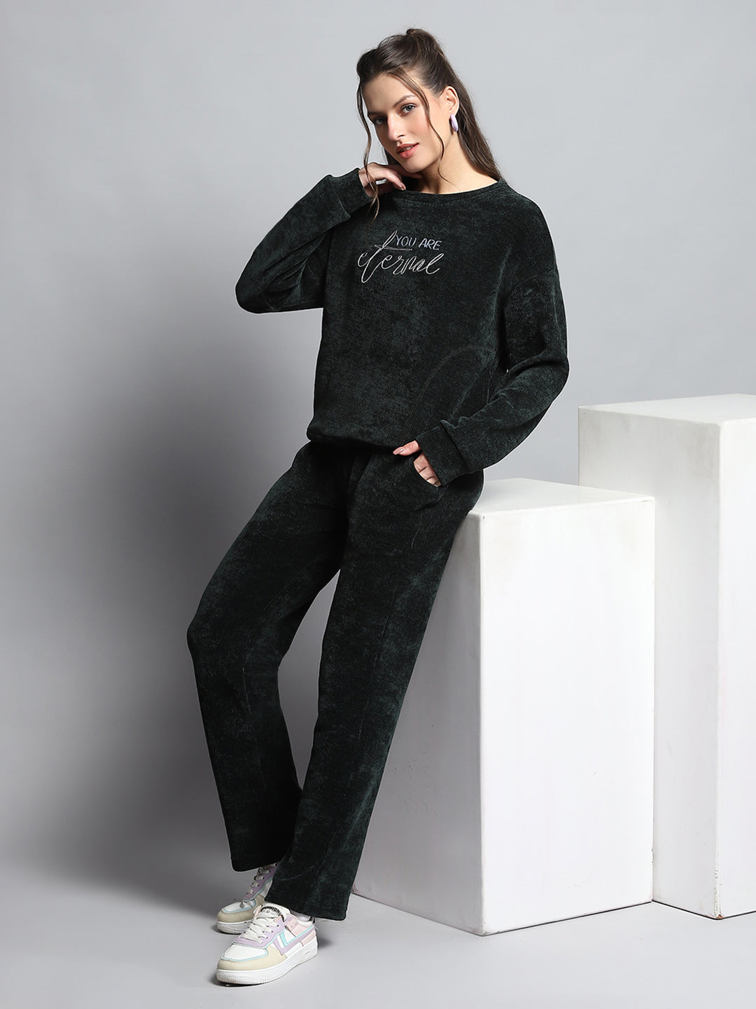 Women Green Printed Round Neck Full Sleeve Cords Set