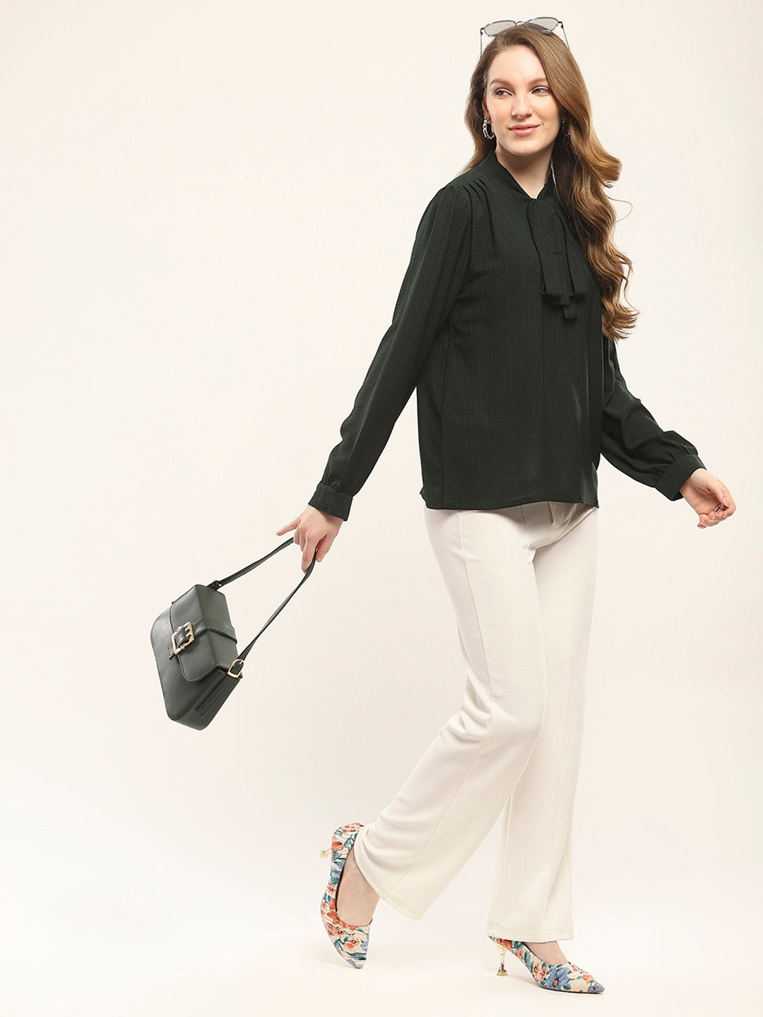 Women Green Solid Round Neck Full Sleeve Winte Top