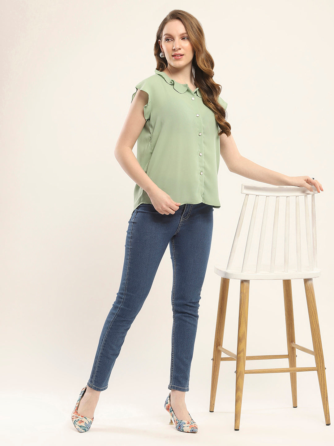 Women Green Solid V Neck Sleeveless Winte Top