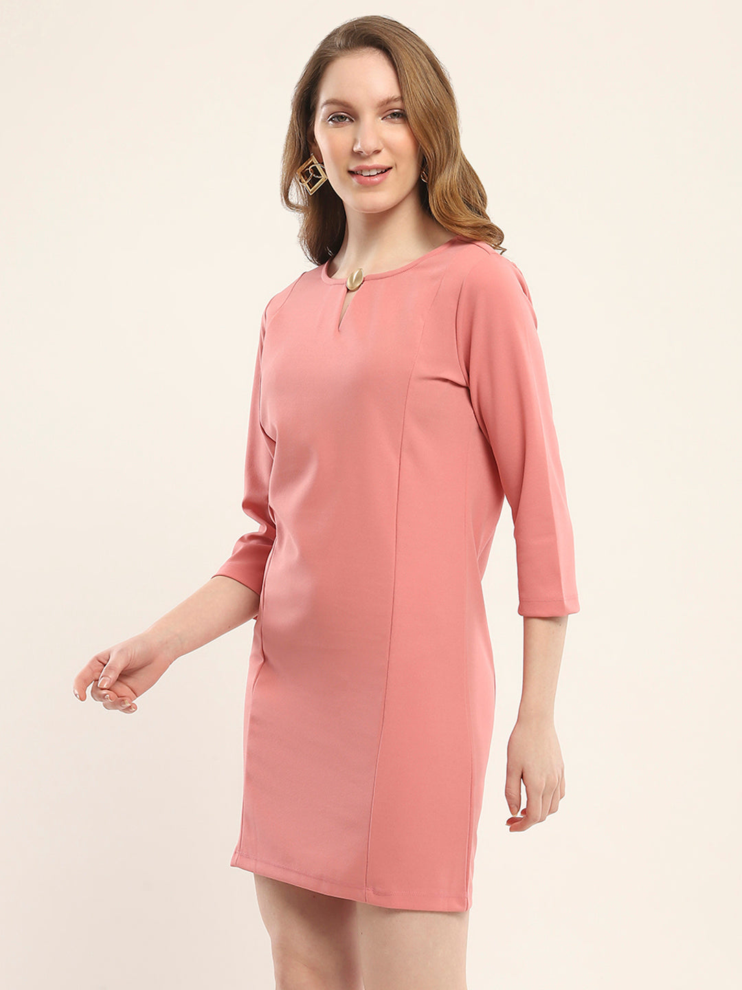 Women Pink Solid Round Neck 3/4th Sleeve Tunic