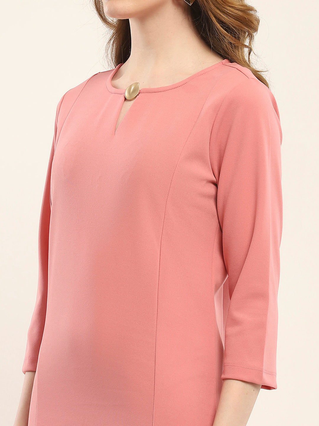 Women Pink Solid Round Neck 3/4th Sleeve Tunic