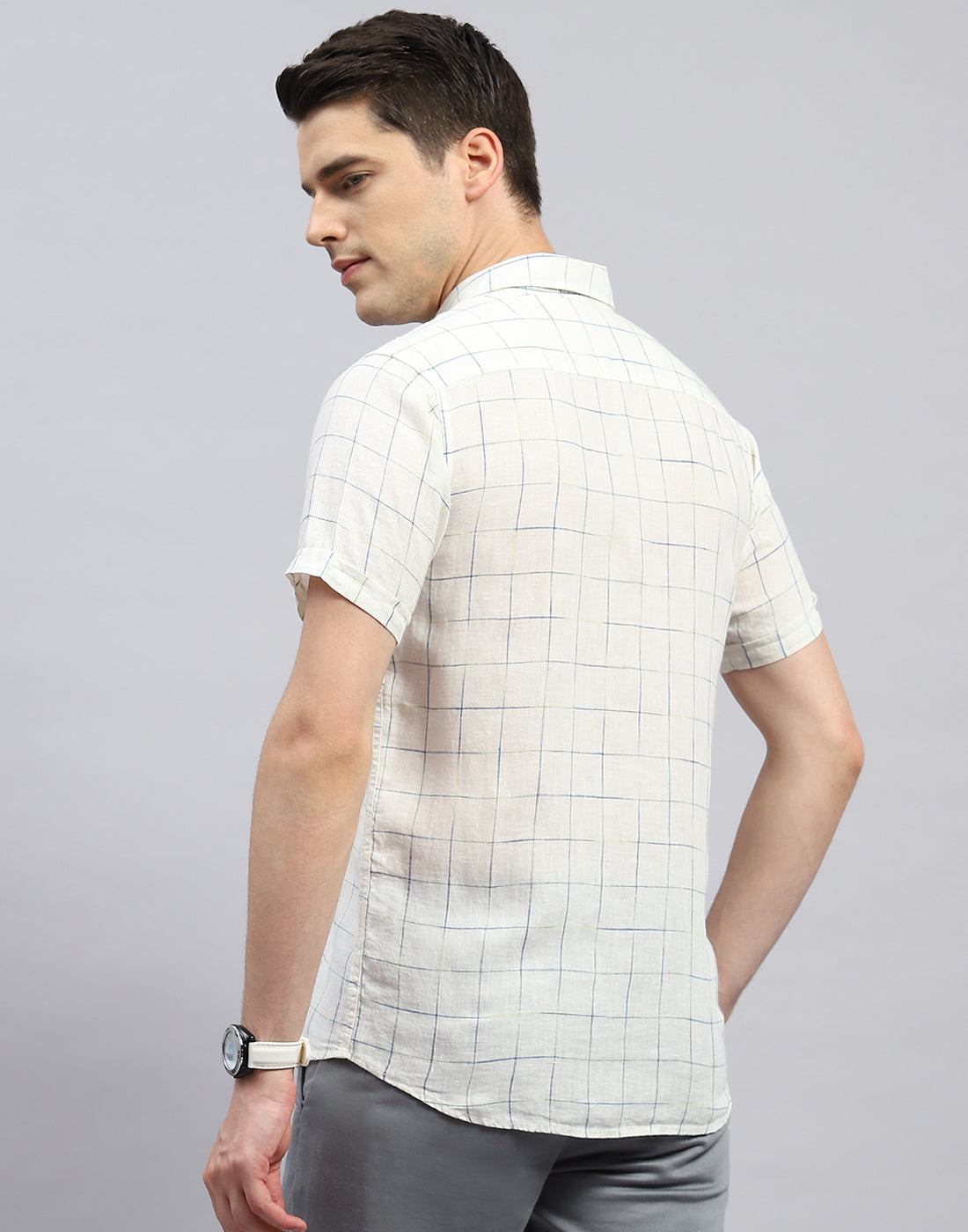 Men White Check Collar Half Sleeve Linen Shirt