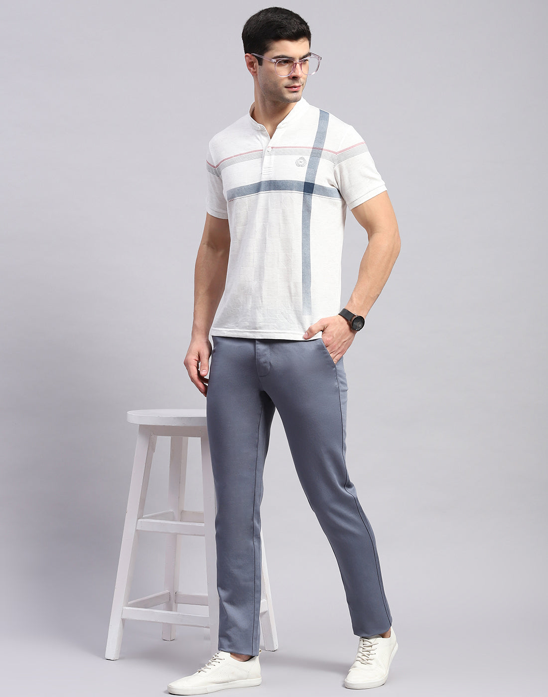 Men Grey Solid Regular Fit Trouser