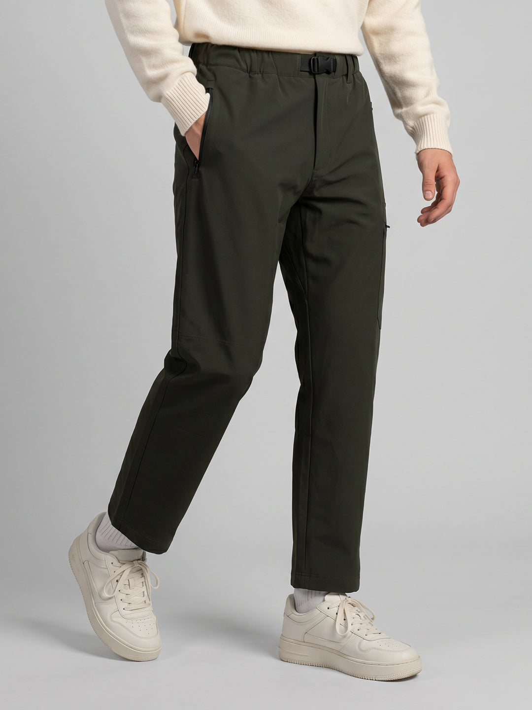 Men Olive Solid Regular Fit Winter Lower