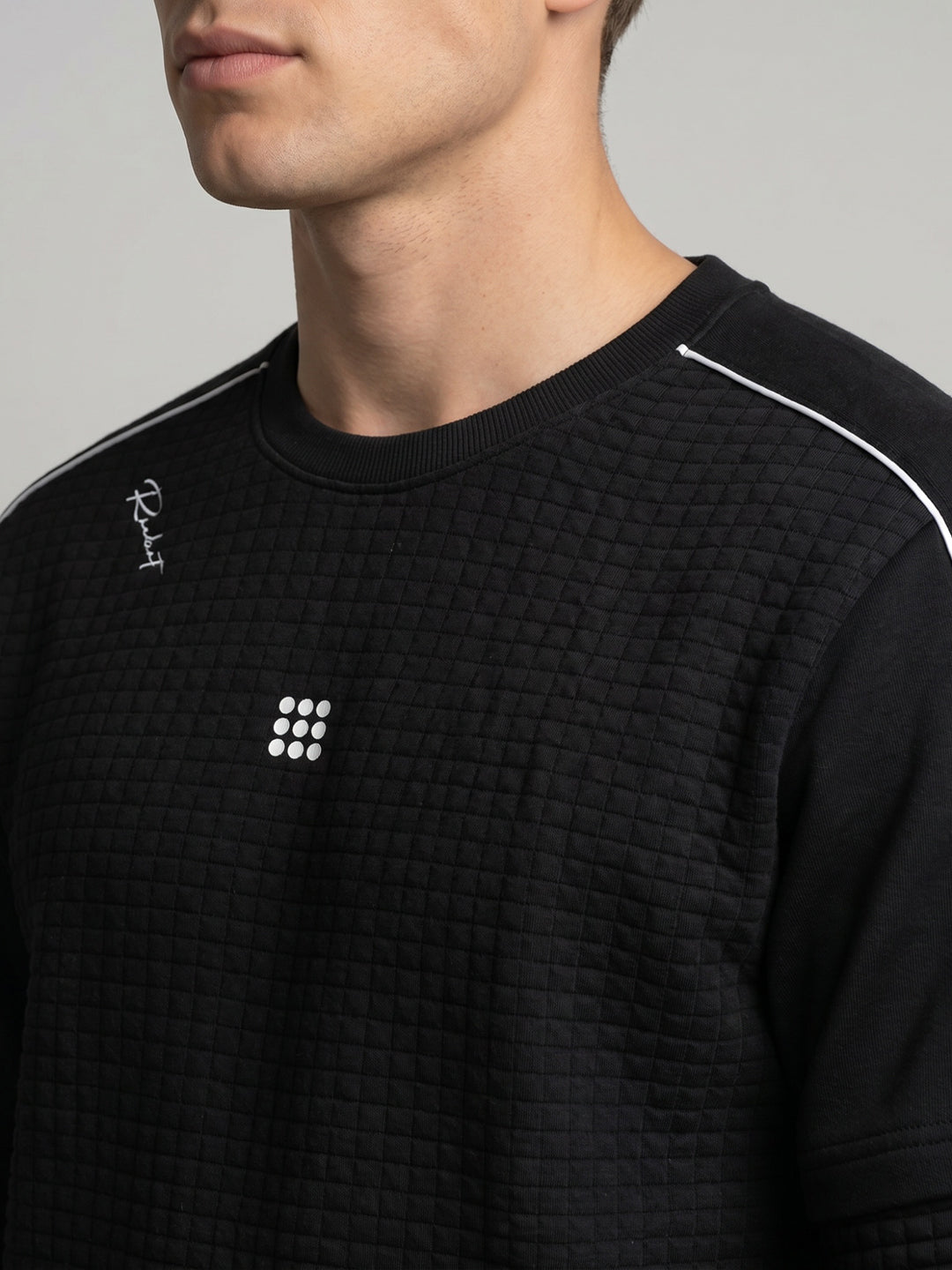 Rock.it Men Black Self Design Round Neck Full Sleeve Sweatshirt