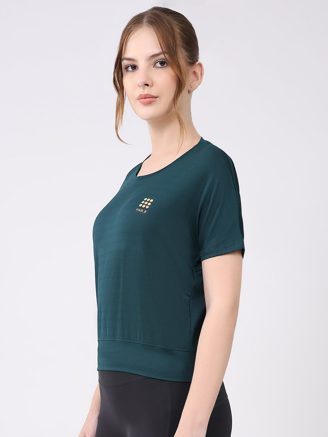 Rock.it Women Green Solid Round Neck Half Sleeve Top