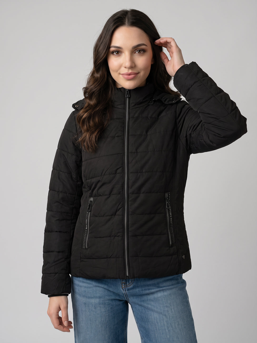 Women Black Solid Collar Full Sleeve Jacket