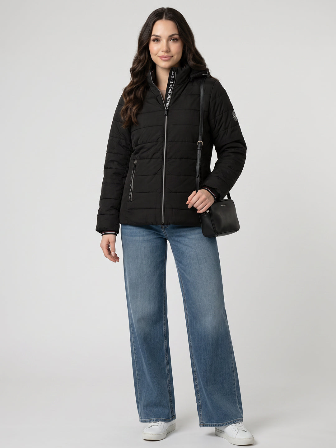 Women Black Solid Collar Full Sleeve Jacket