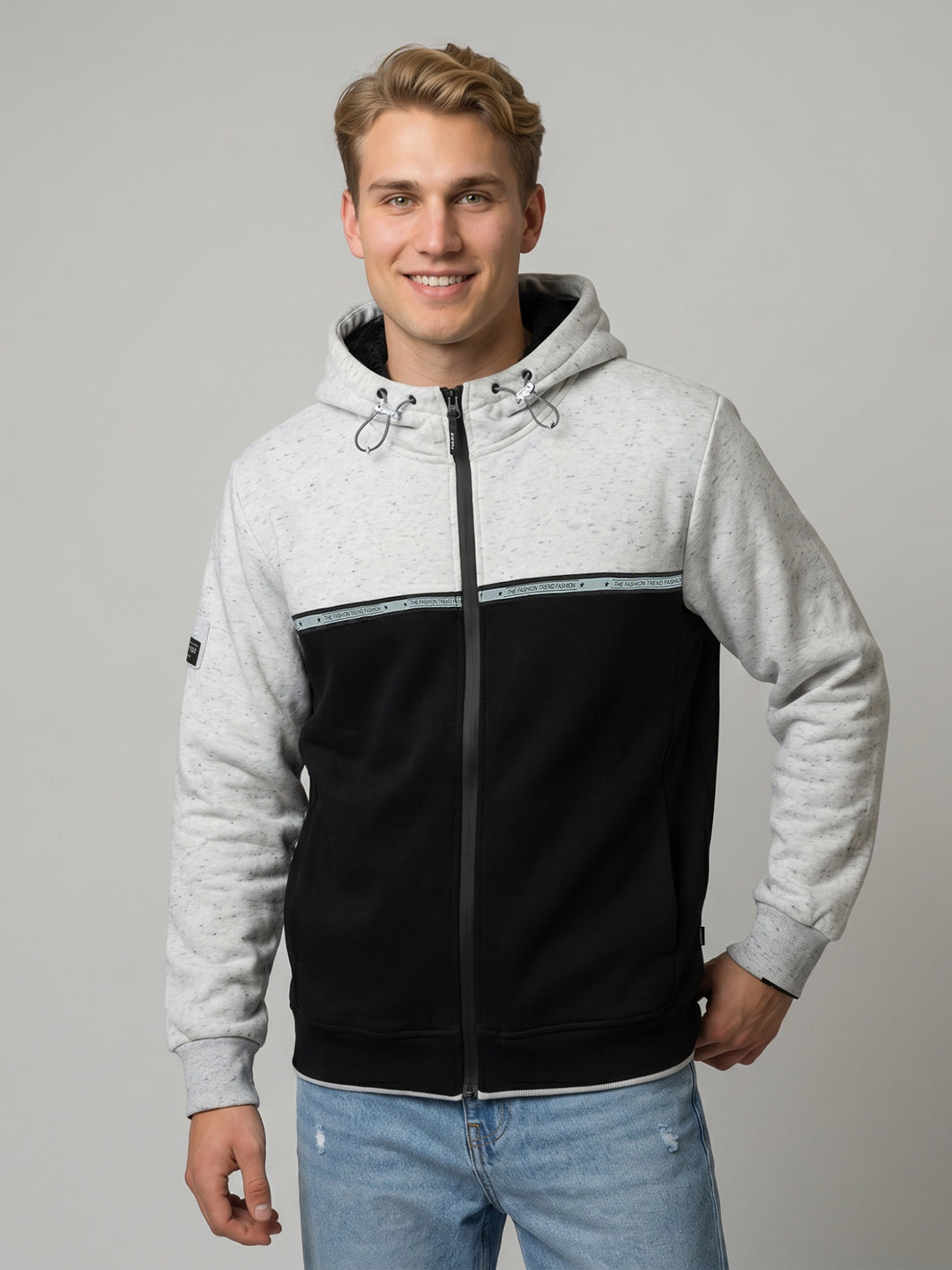 Men Black Solid Hooded Full Sleeve Sweatshirt
