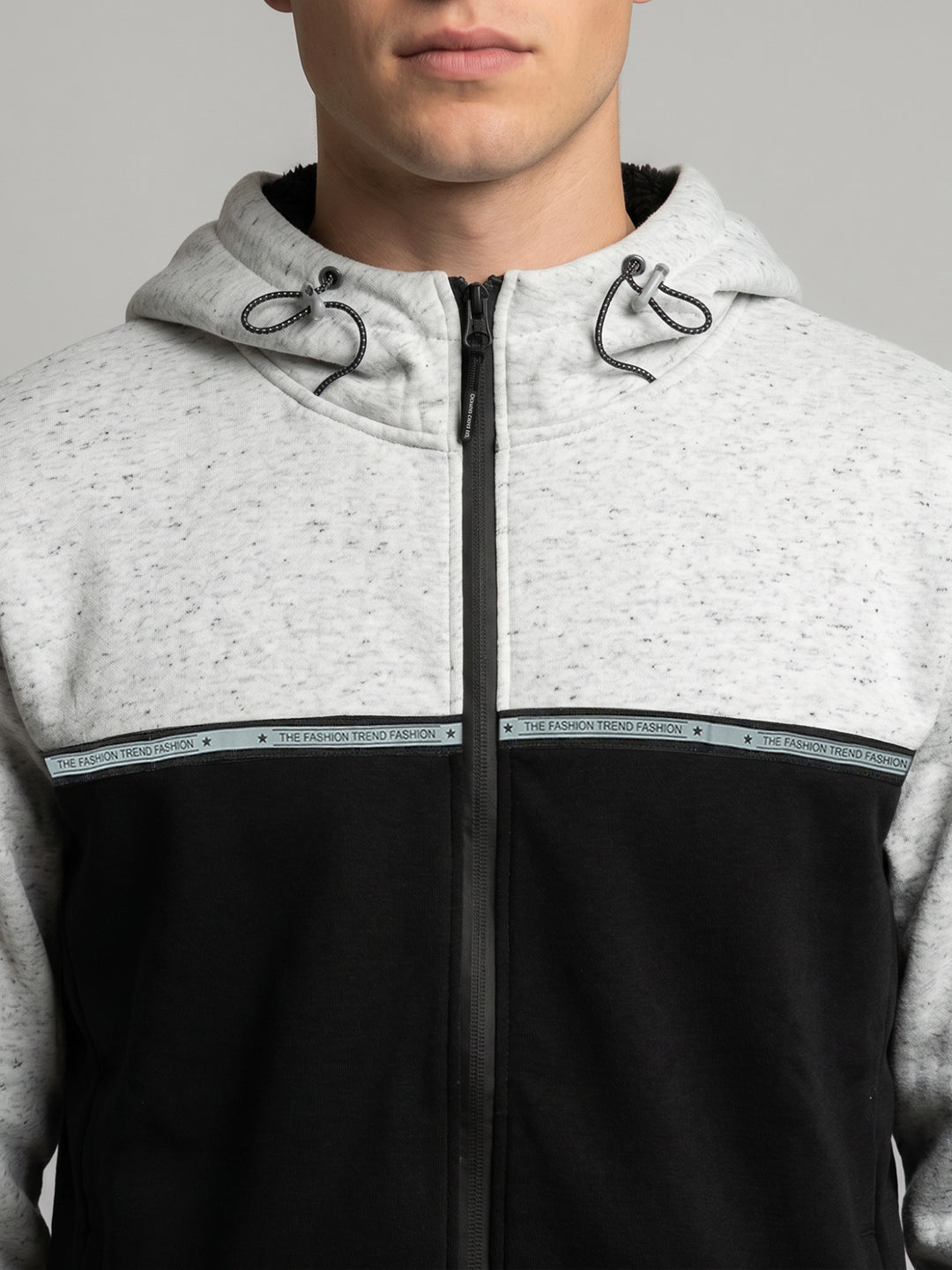 Men Black Solid Hooded Full Sleeve Sweatshirt