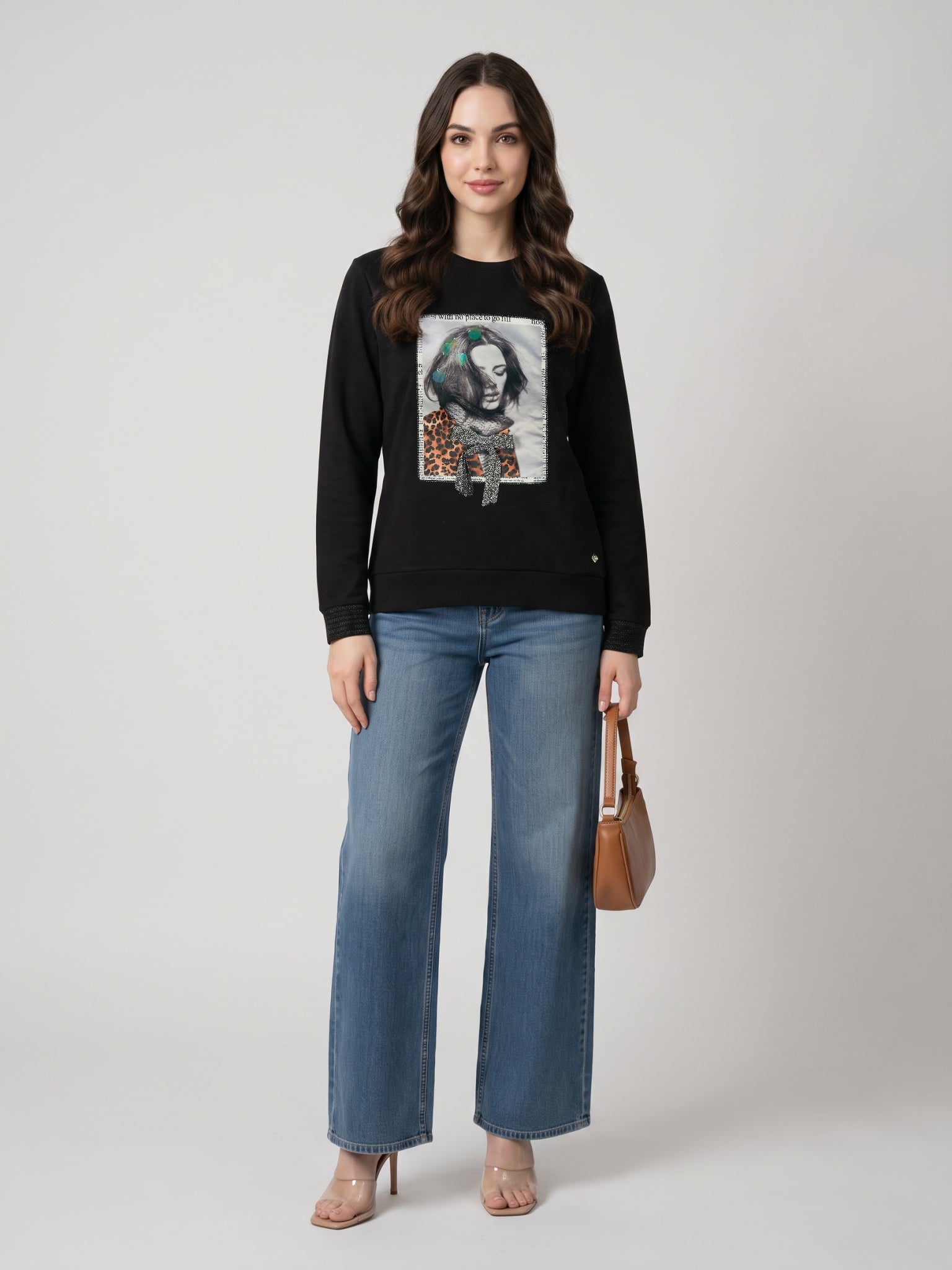 Women Black Graphic Print Round Neck Full Sleeve Sweatshirt