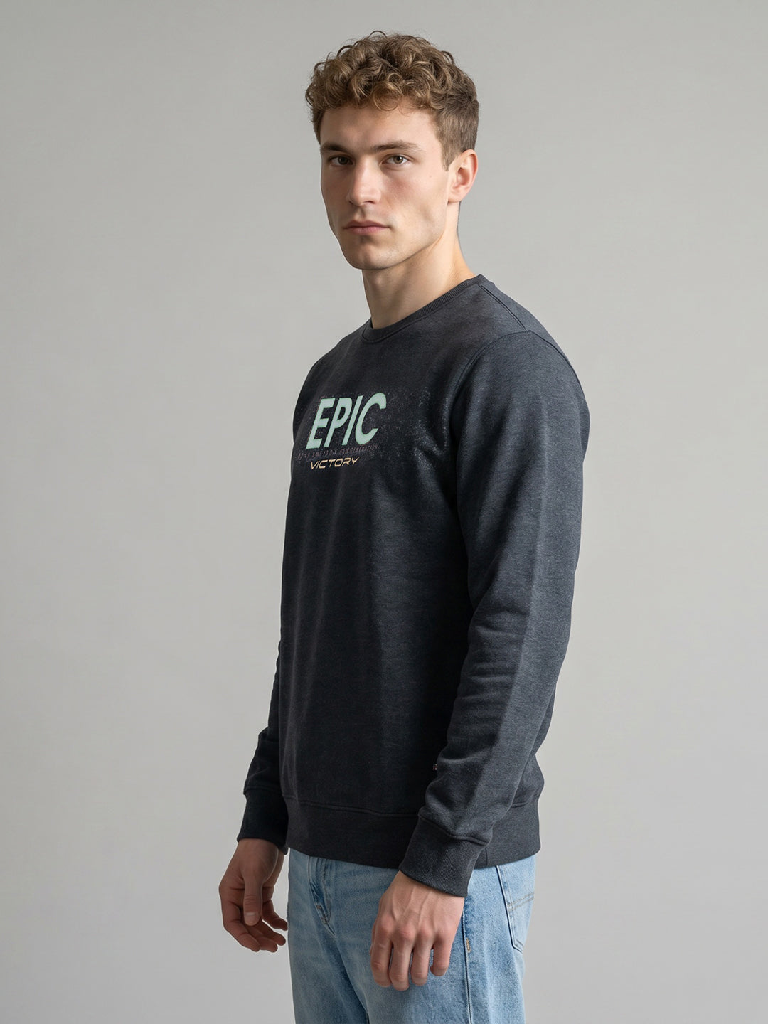 Men Grey Solid Round Neck Full Sleeve T-Shirt