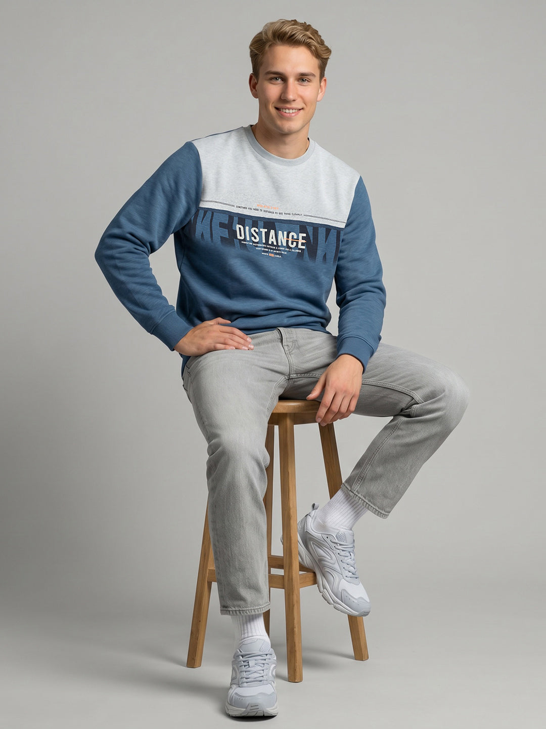 Men Blue Printed Round Neck Full Sleeve Sweatshirt