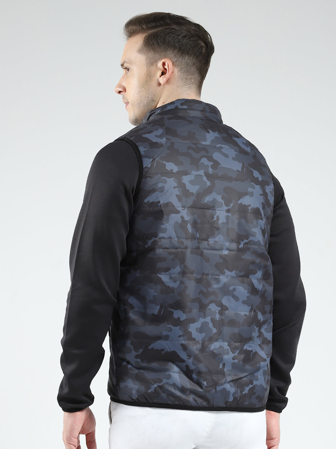 Men Black Solid Detachable Hood Full Sleeve Reversible Sweatshirt