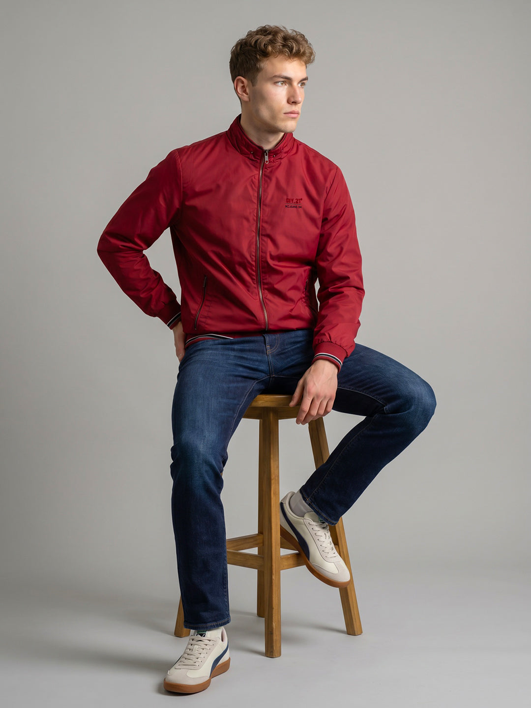Men Red Solid Mandarin Collar Full Sleeve Bomber Jacket