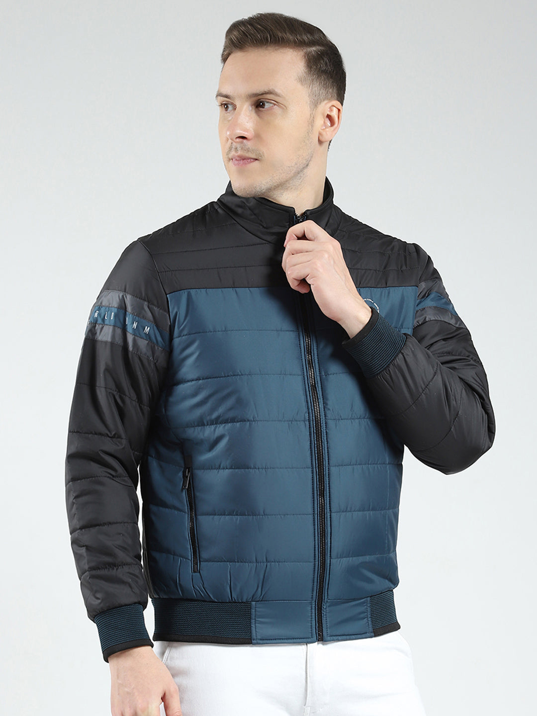 Men Black Solid Mock Neck Full Sleeve Jacket