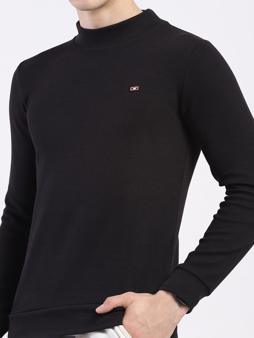 Men Black Solid Round Neck Full Sleeve Winter T-Shirt