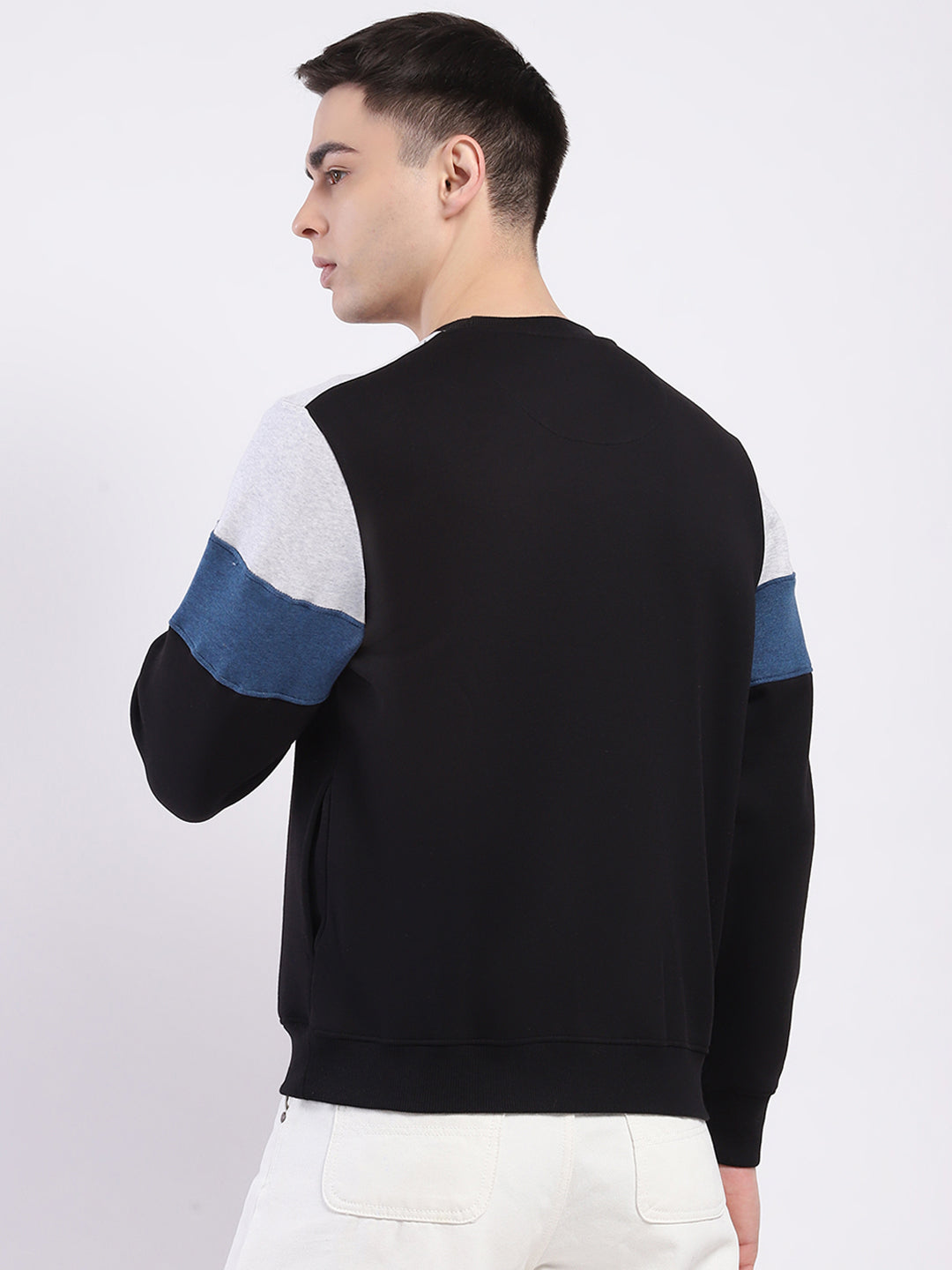 Men Black Printed Round Neck Full Sleeve Sweatshirt