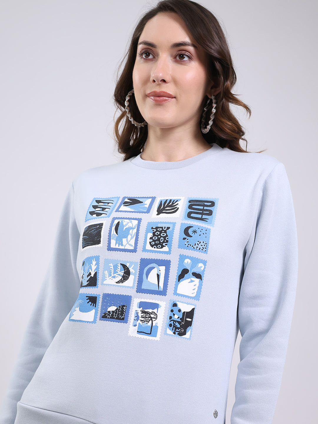 Women Blue Printed Round Neck Full Sleeve Sweatshirt