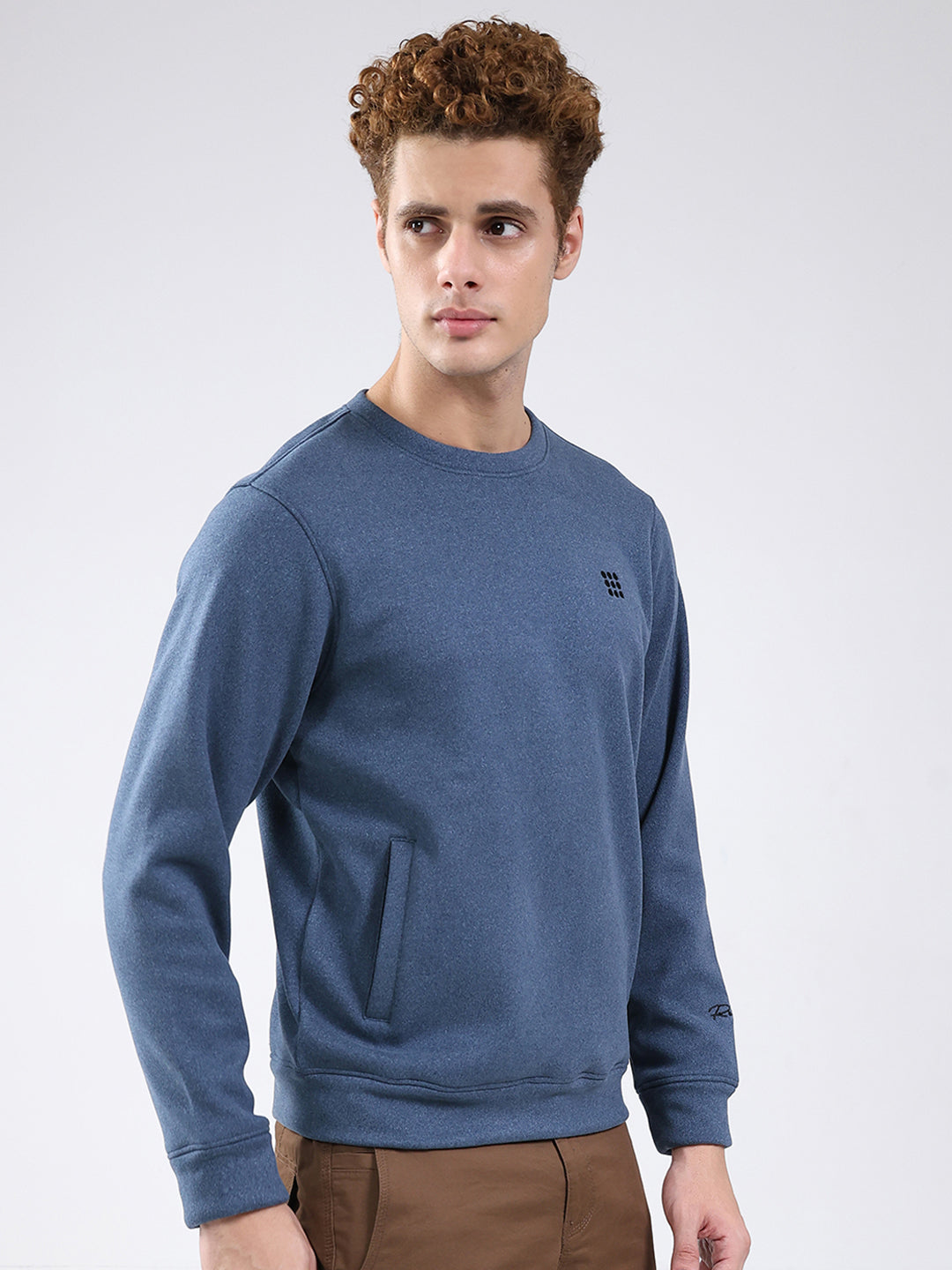 Rock.it Men Blue Solid Round Neck Full Sleeve Sweatshirt